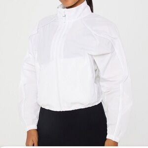 🆕 Fabletics Tempo Lightweight Windbreaker - M